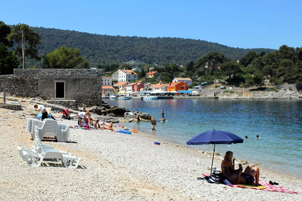 Apartments With A Parking Space Veli Losinj, Losinj - 21260